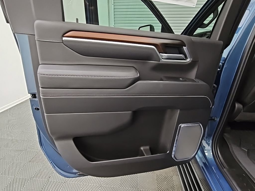 New 2026 GMC Sierra 2500 Denali w/ Denali Reserve Package image 35