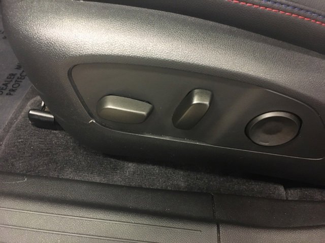 Used 2024 Chevrolet Equinox EV RS image 37