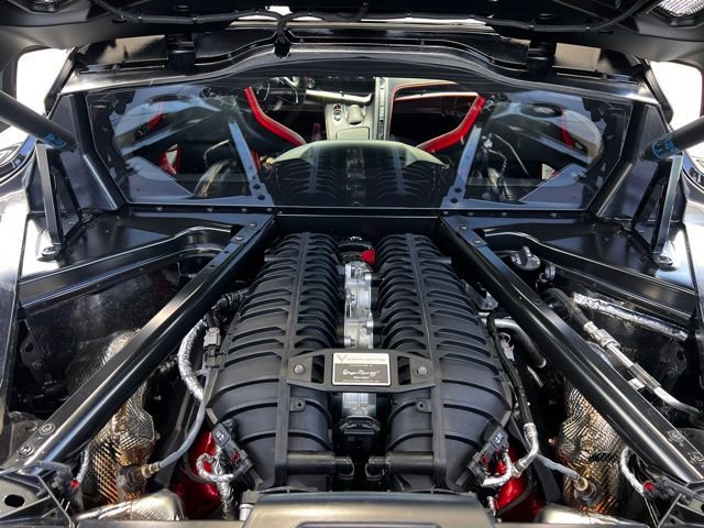 Used 2025 Chevrolet Corvette Z06 image 24
