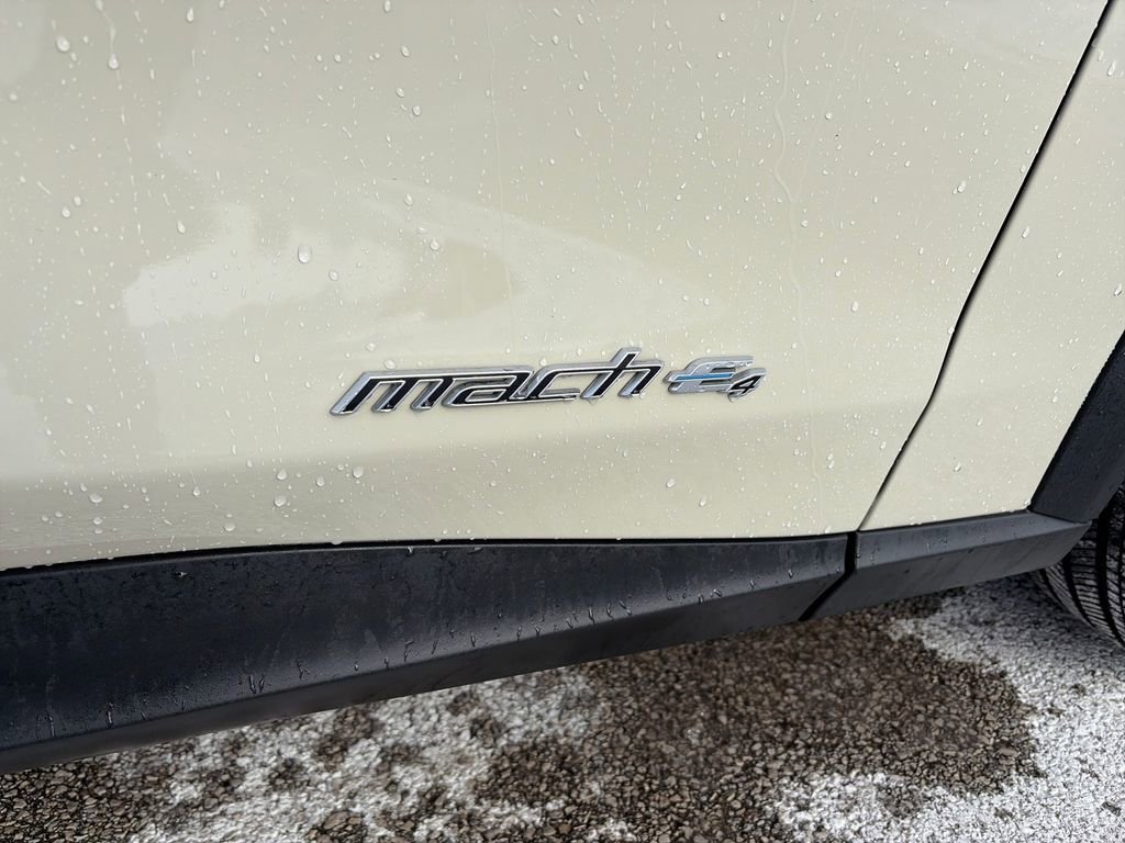 Used 2025 Ford Mustang Mach-E Select image 9