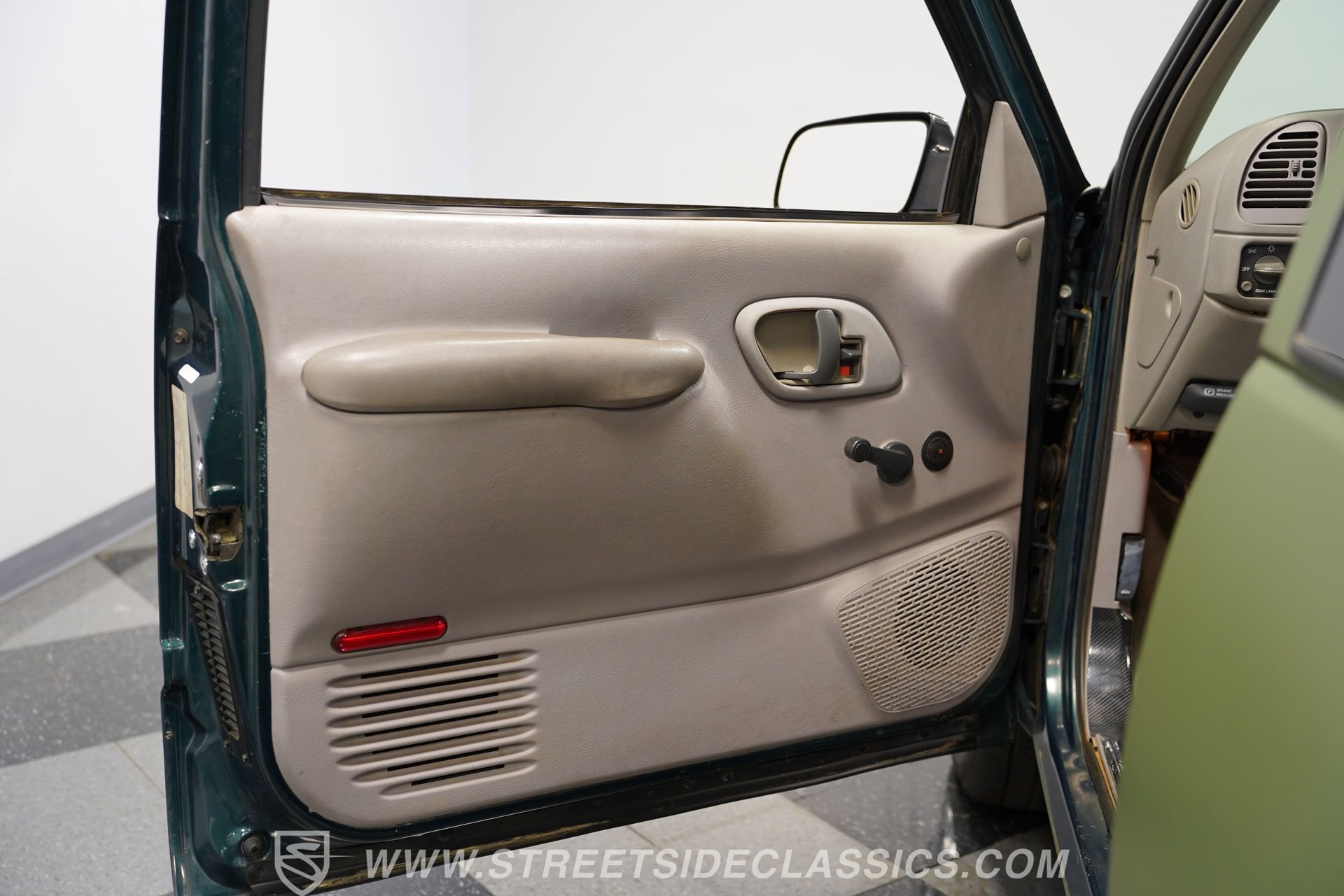 Used 1995 GMC Sierra 1500 2WD Extended Cab image 37