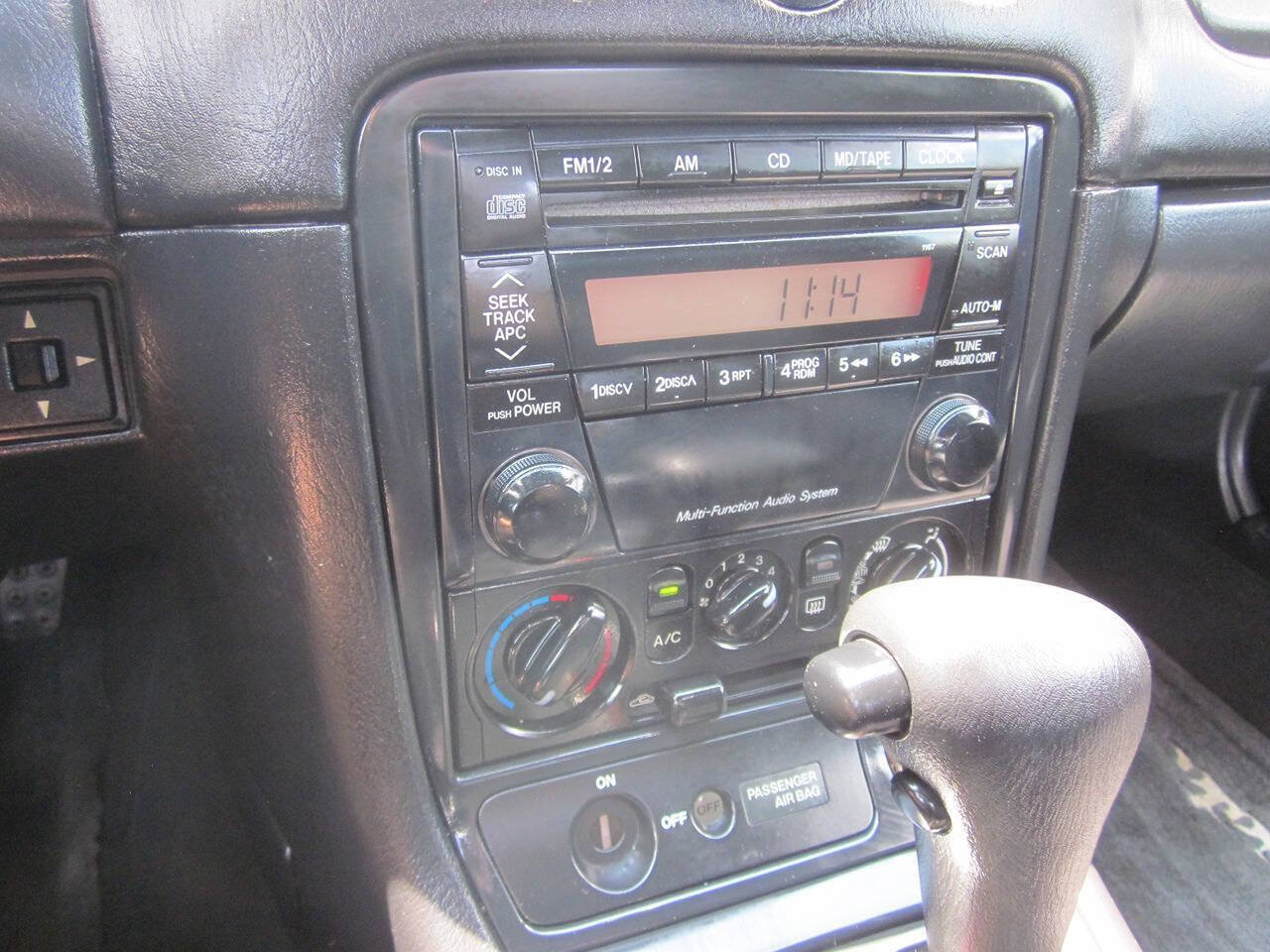 Used 2002 MAZDA MX-5 Miata LS RWD image 13