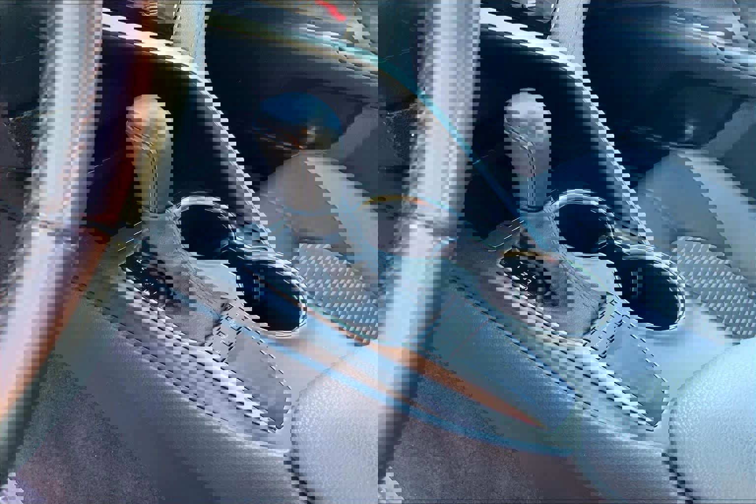 Used 2023 Toyota Camry SE image 16