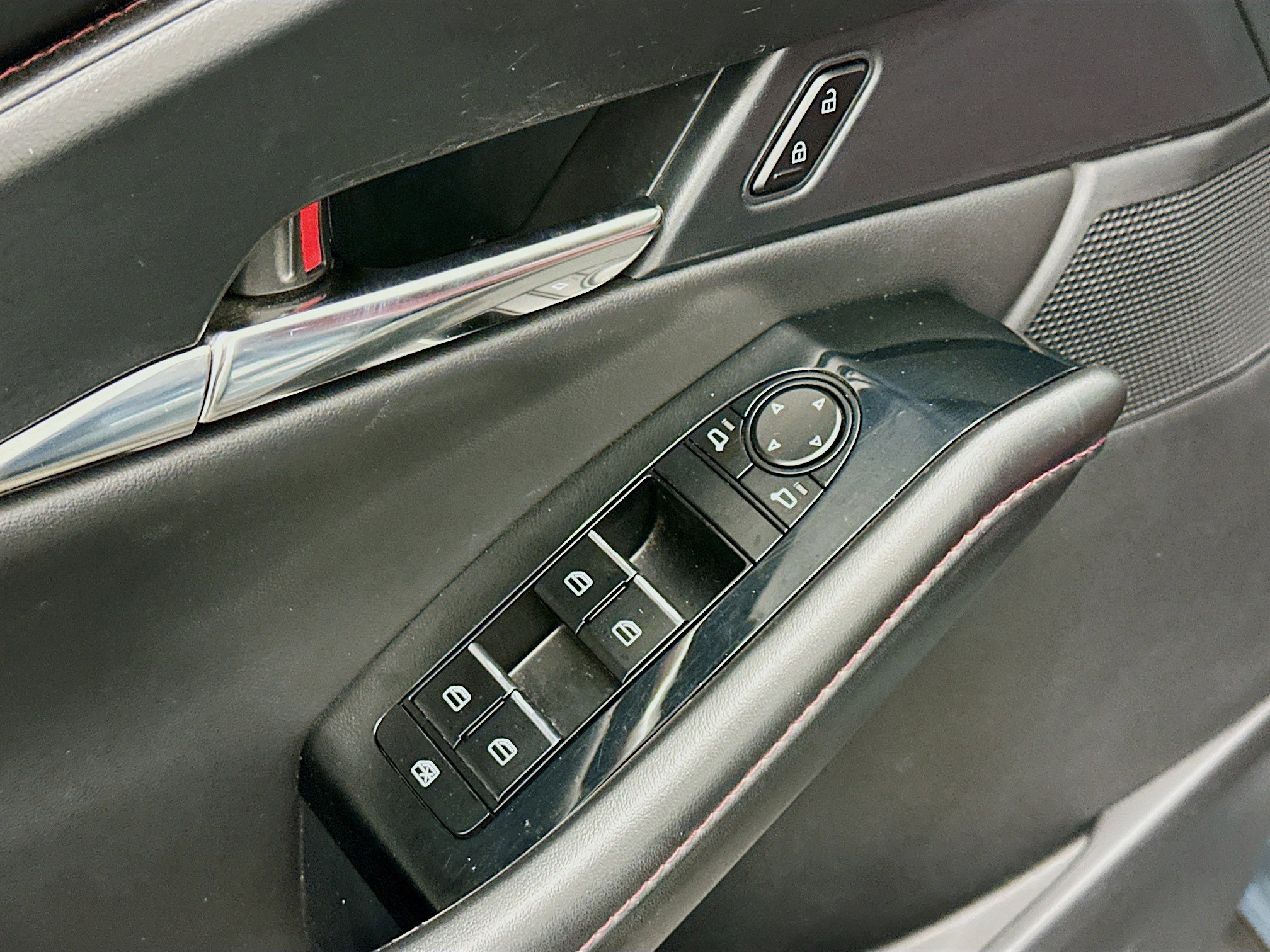 Used 2024 MAZDA CX-30 AWD 2.5 S w/ Preferred Package image 15