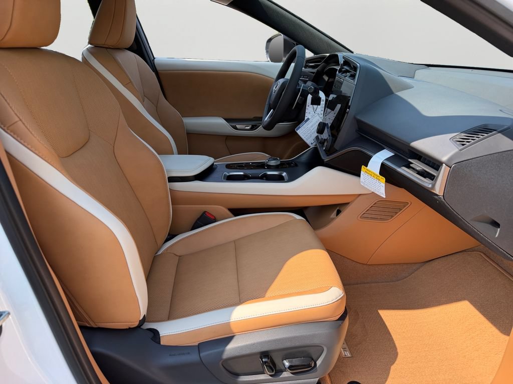 New 2026 Lexus RZ 450e AWD w/ Technology Package image 5
