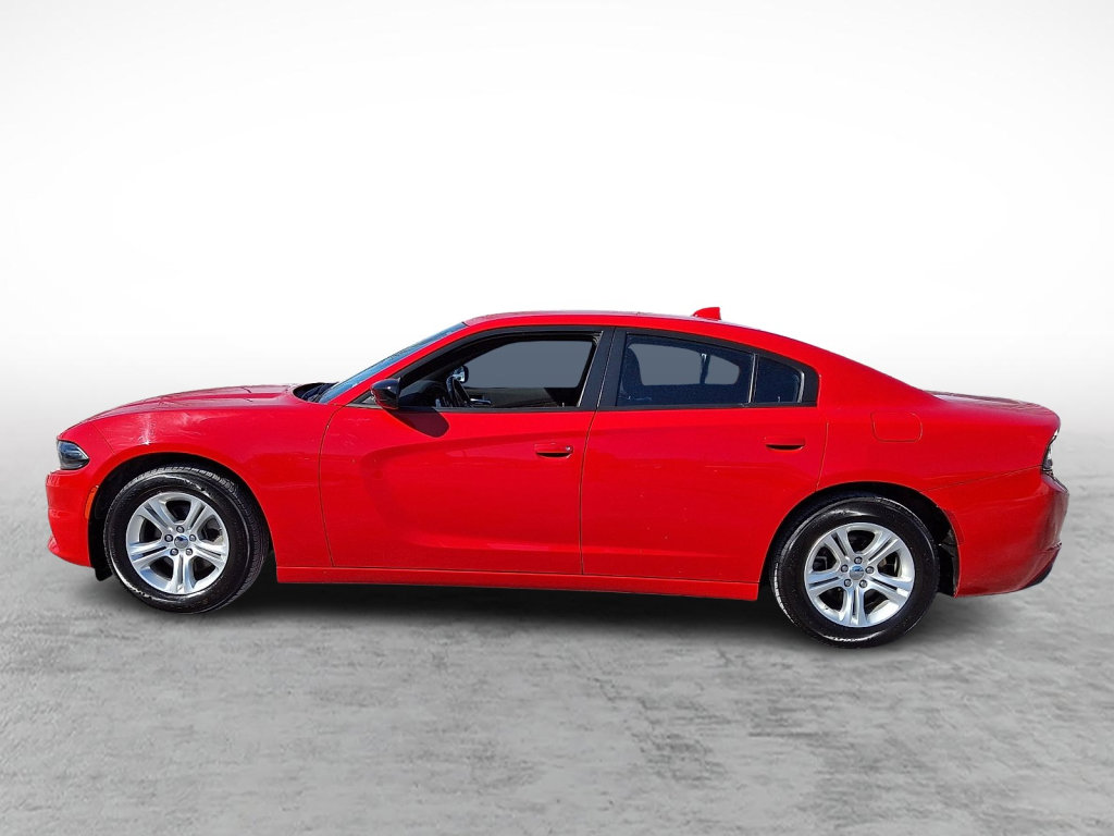 Used 2023 Dodge Charger SXT image 2