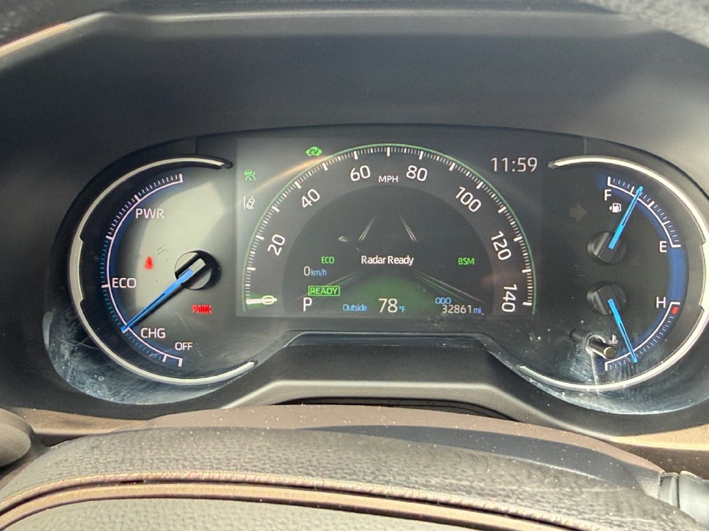 Used 2025 Toyota RAV4 XLE AWD/4WD image 13