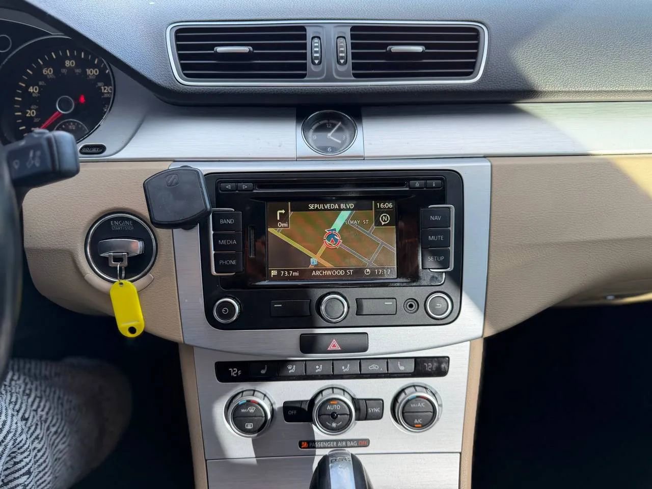 Used 2014 Volkswagen CC R-Line image 39