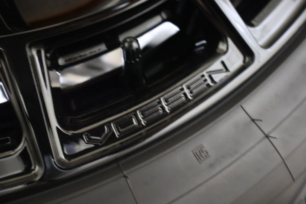 Used 2025 Land Rover Defender 130 V8 image 78