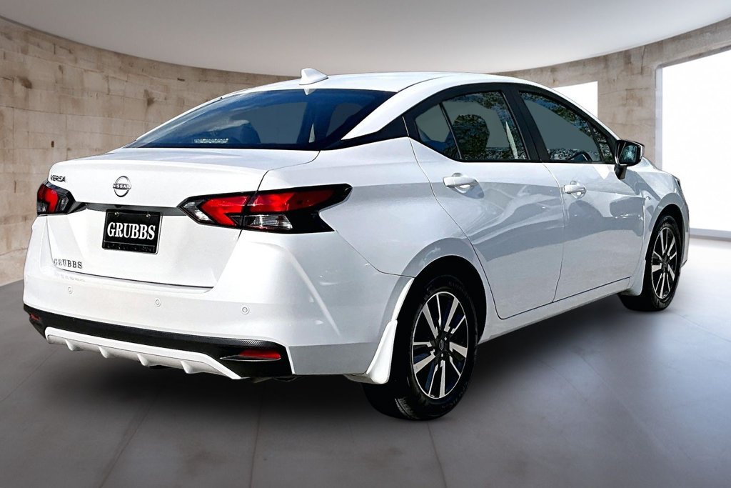 Used 2025 Nissan Versa SV w/ Trunk Package FWD image 2