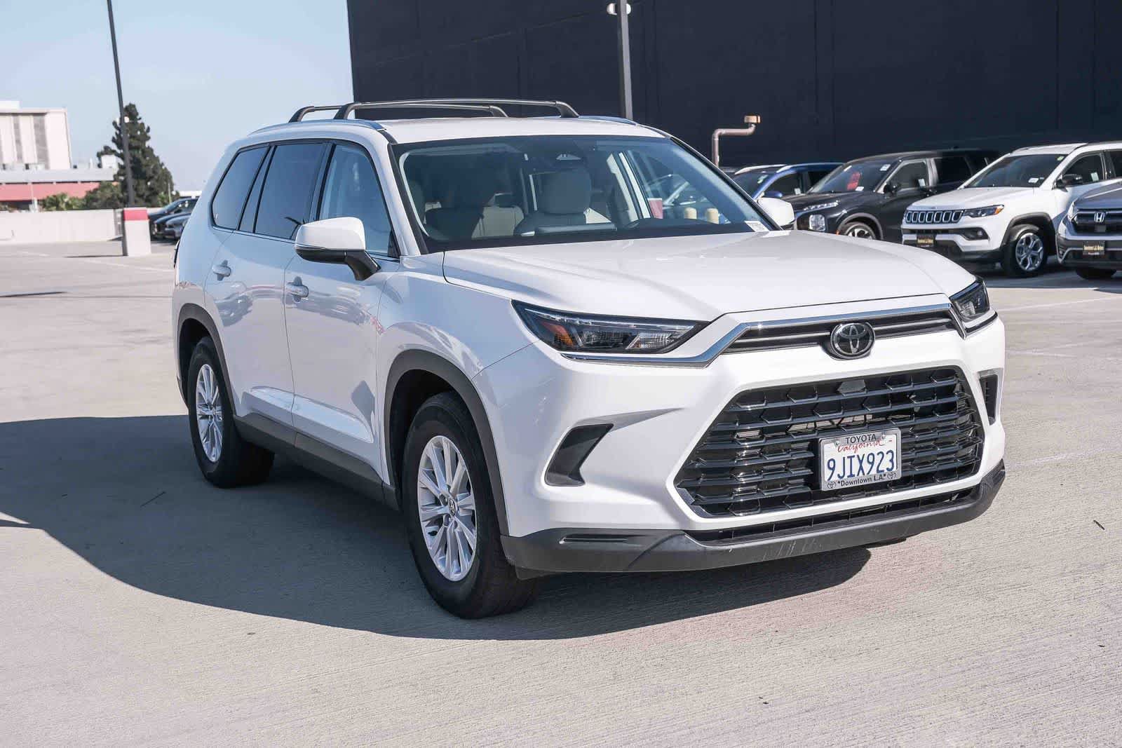 Certified 2024 Toyota Grand Highlander FWD image 3
