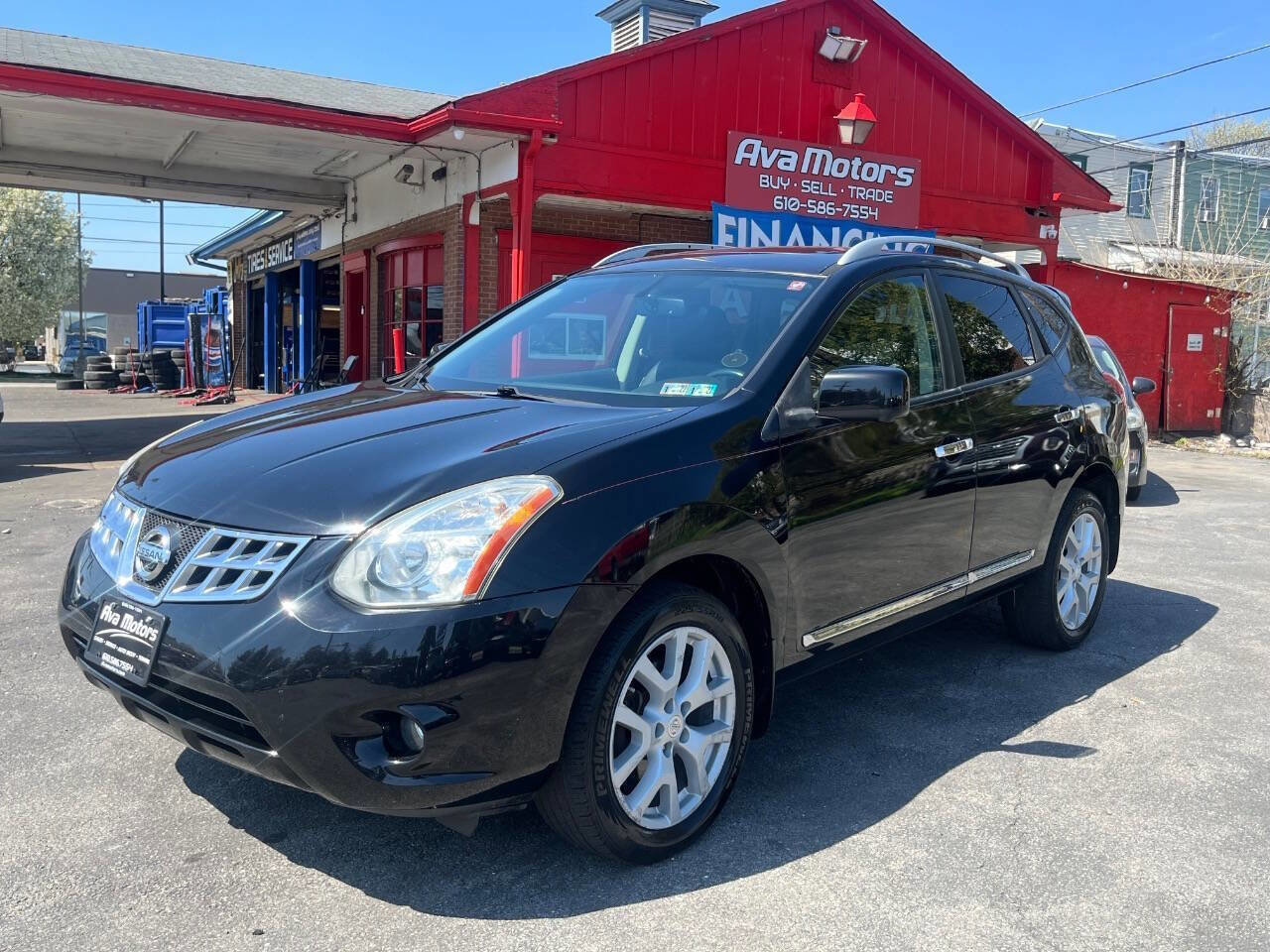 Used 2012 Nissan Rogue SL image 1