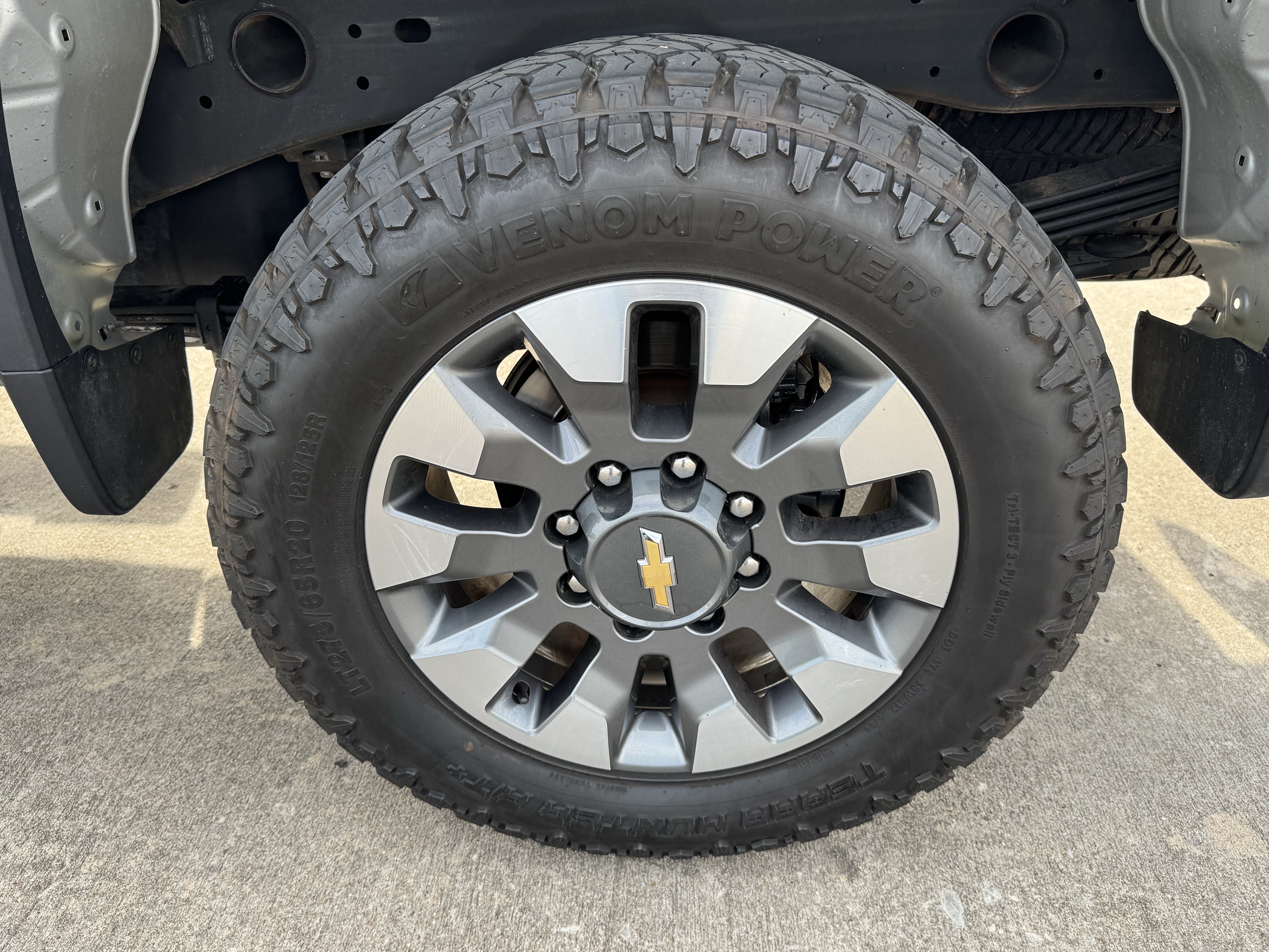 Used 2022 Chevrolet Silverado 2500 Custom w/ Custom Value Package AWD/4WD image 31