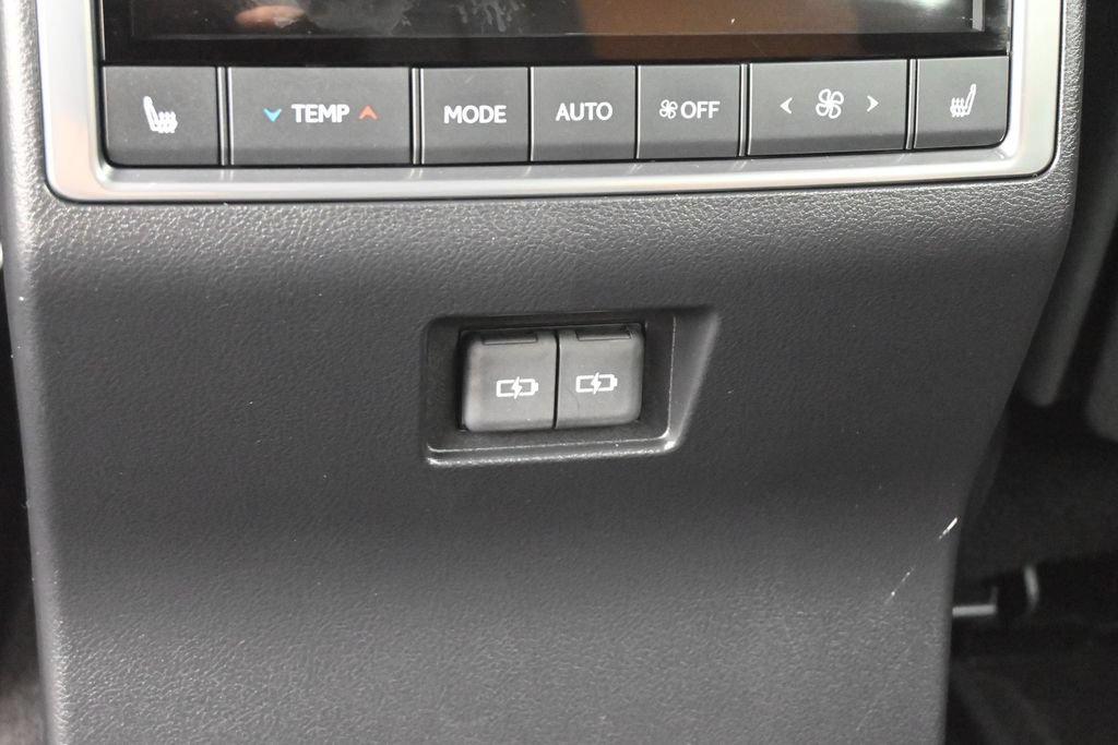 Used 2024 Lexus GX 550 w/ Accessory Package (2T) AWD/4WD image 19
