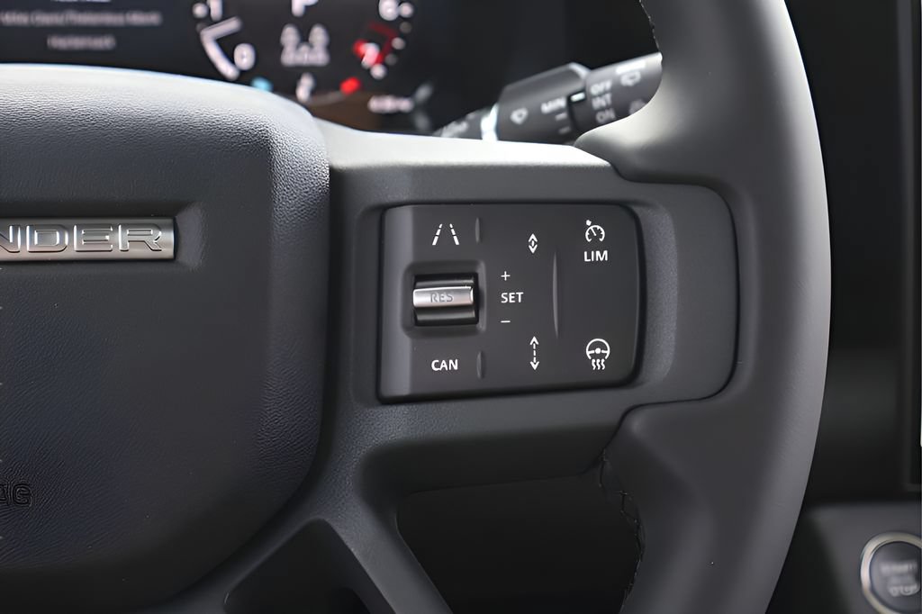 New 2026 Land Rover Defender 130 X-Dynamic SE AWD/4WD image 21