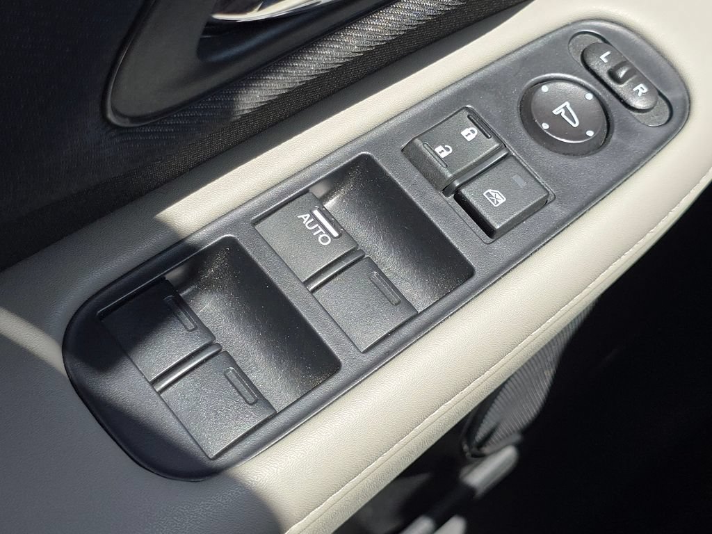 Used 2022 Honda HR-V LX image 20