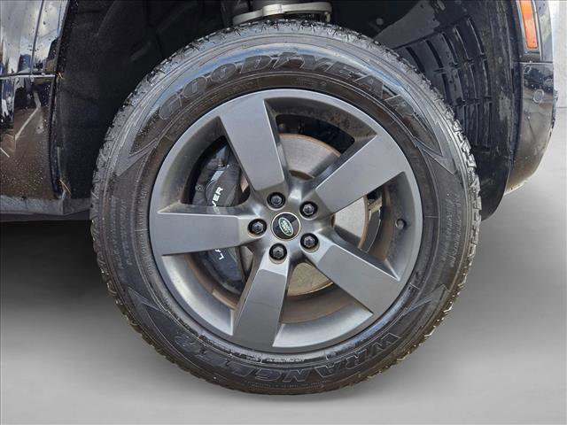 Certified 2023 Land Rover Defender 90 V8 image 24