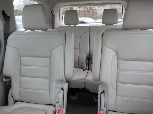 Used 2017 GMC Acadia Denali w/ Technology Package image 18