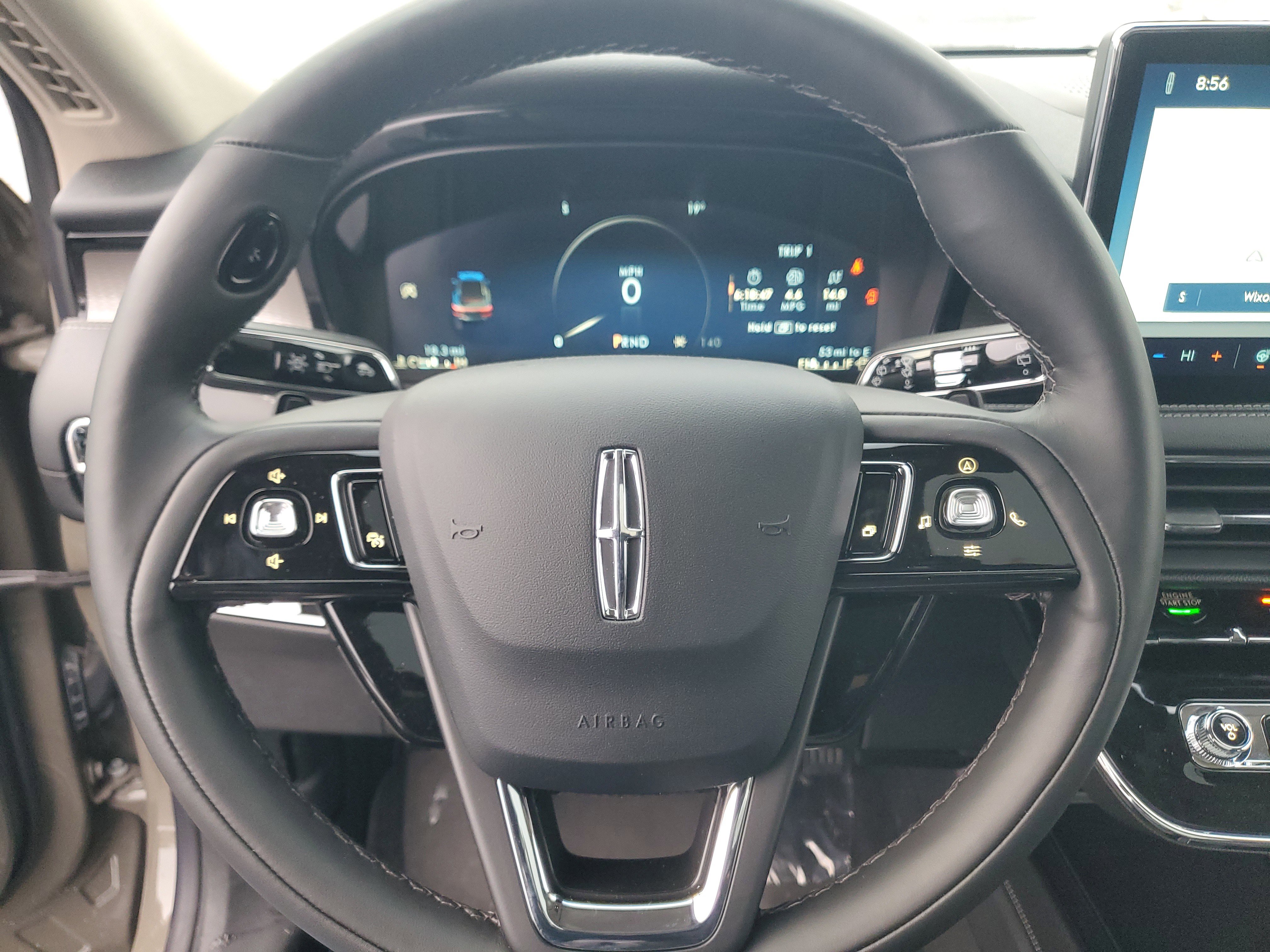 New 2025 Lincoln Corsair Reserve w/ Jet Appearance Package image 16