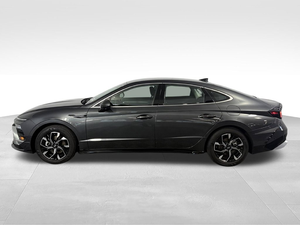 Used 2025 Hyundai Sonata SEL FWD image 9