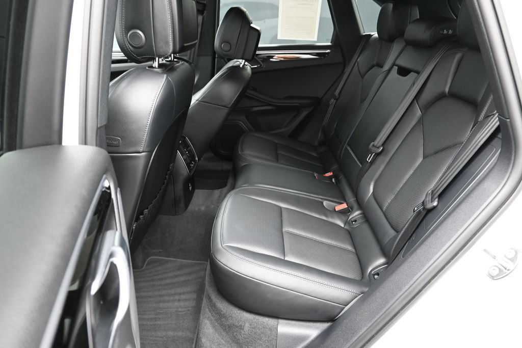 Certified 2023 Porsche Macan AWD/4WD image 17