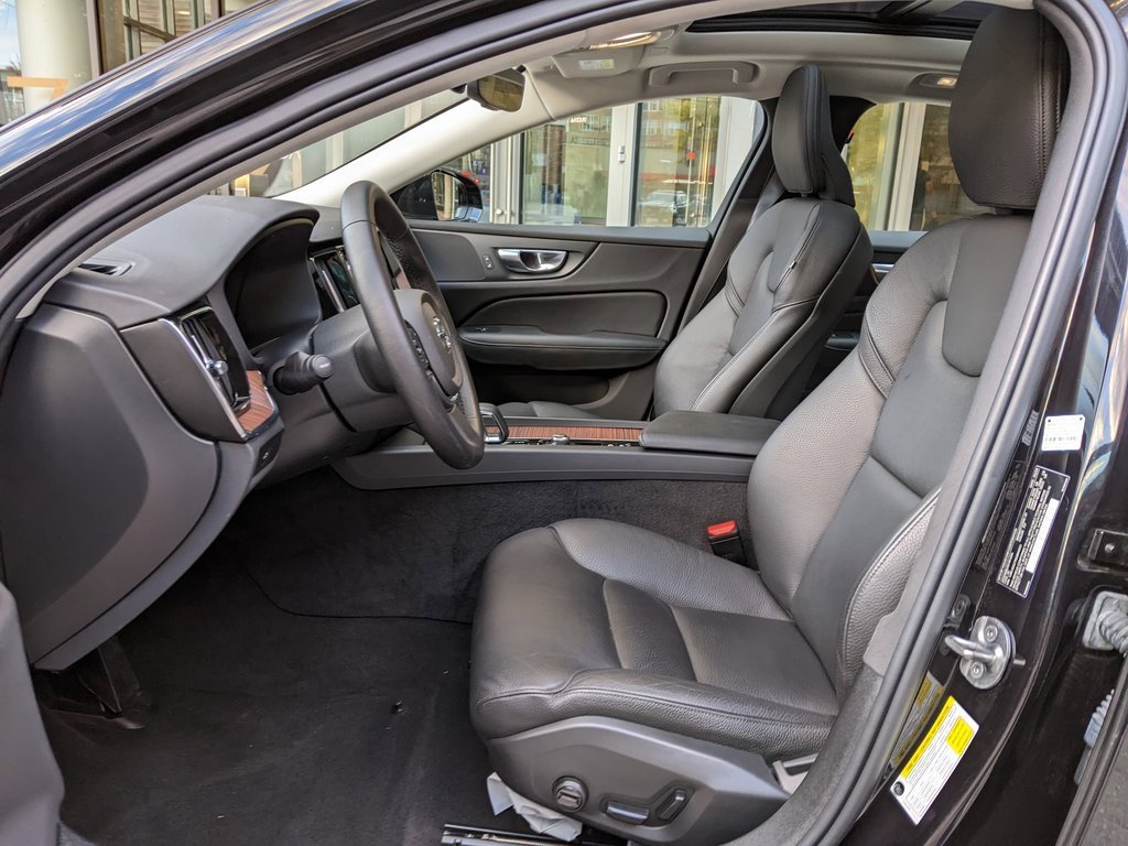 Certified 2025 Volvo S60 B5 Plus image 11
