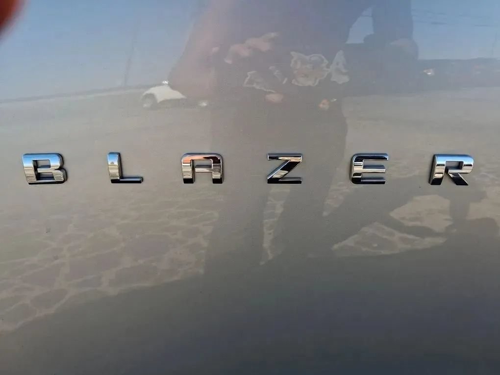 Used 2021 Chevrolet Blazer LT FWD image 11