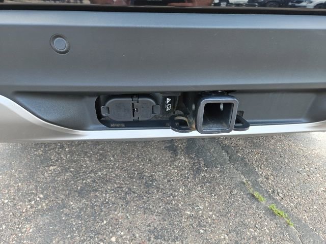 Used 2023 Ford Explorer Platinum w/ Technology Package image 16