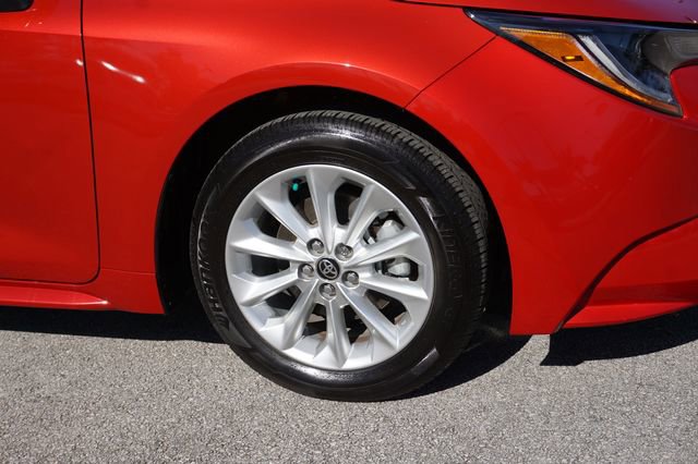 Used 2021 Toyota Corolla XLE image 14
