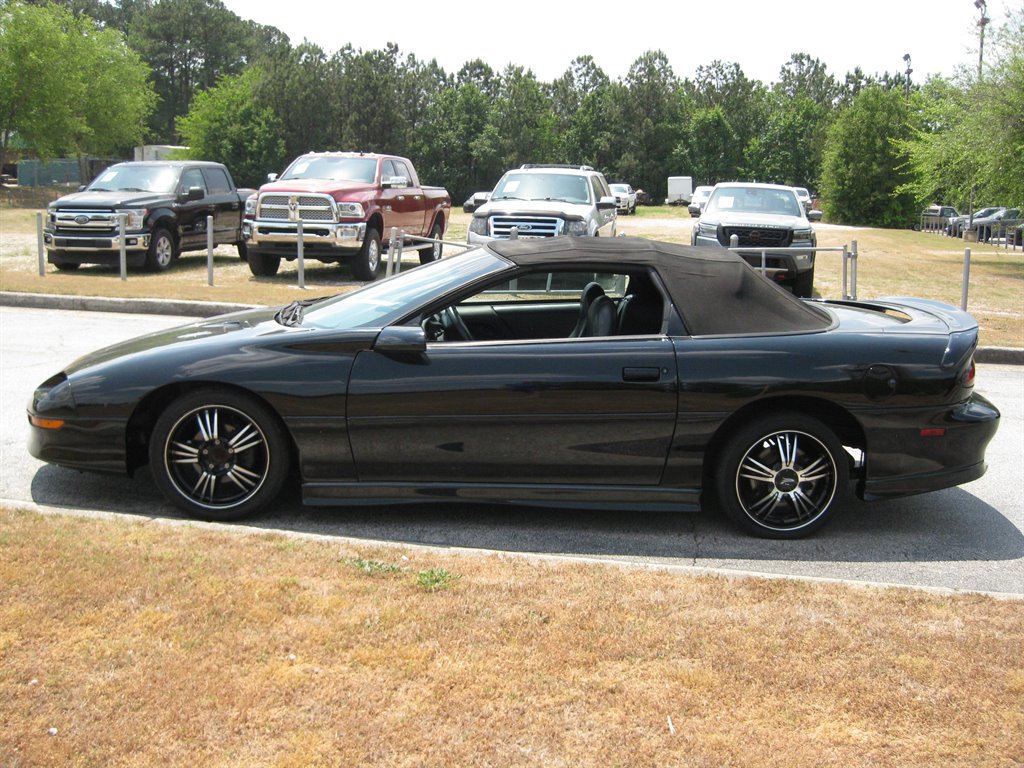Used 1996 Chevrolet Camaro LT RWD image 4