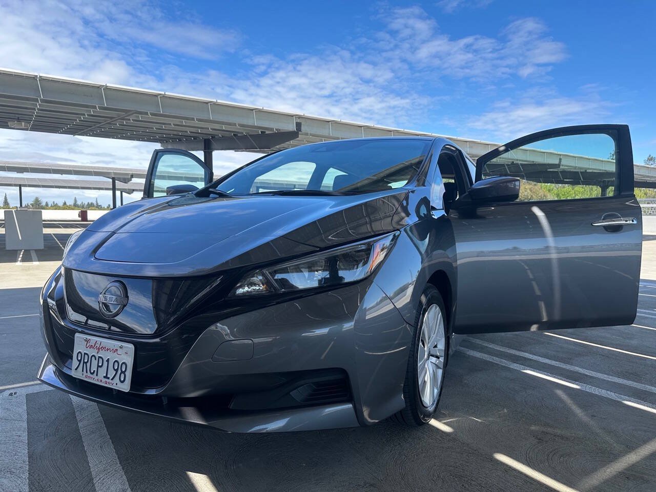 Used 2025 Nissan Leaf S FWD image 20