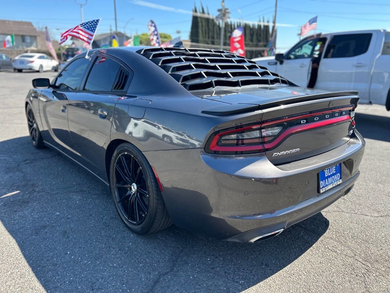 Used 2015 Dodge Charger R/T w/ Plus Group image 4