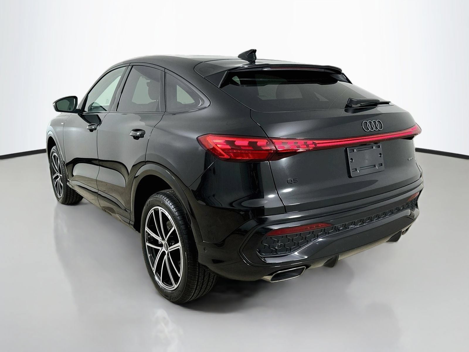 New 2026 Audi Q5 Premium Plus AWD/4WD image 7