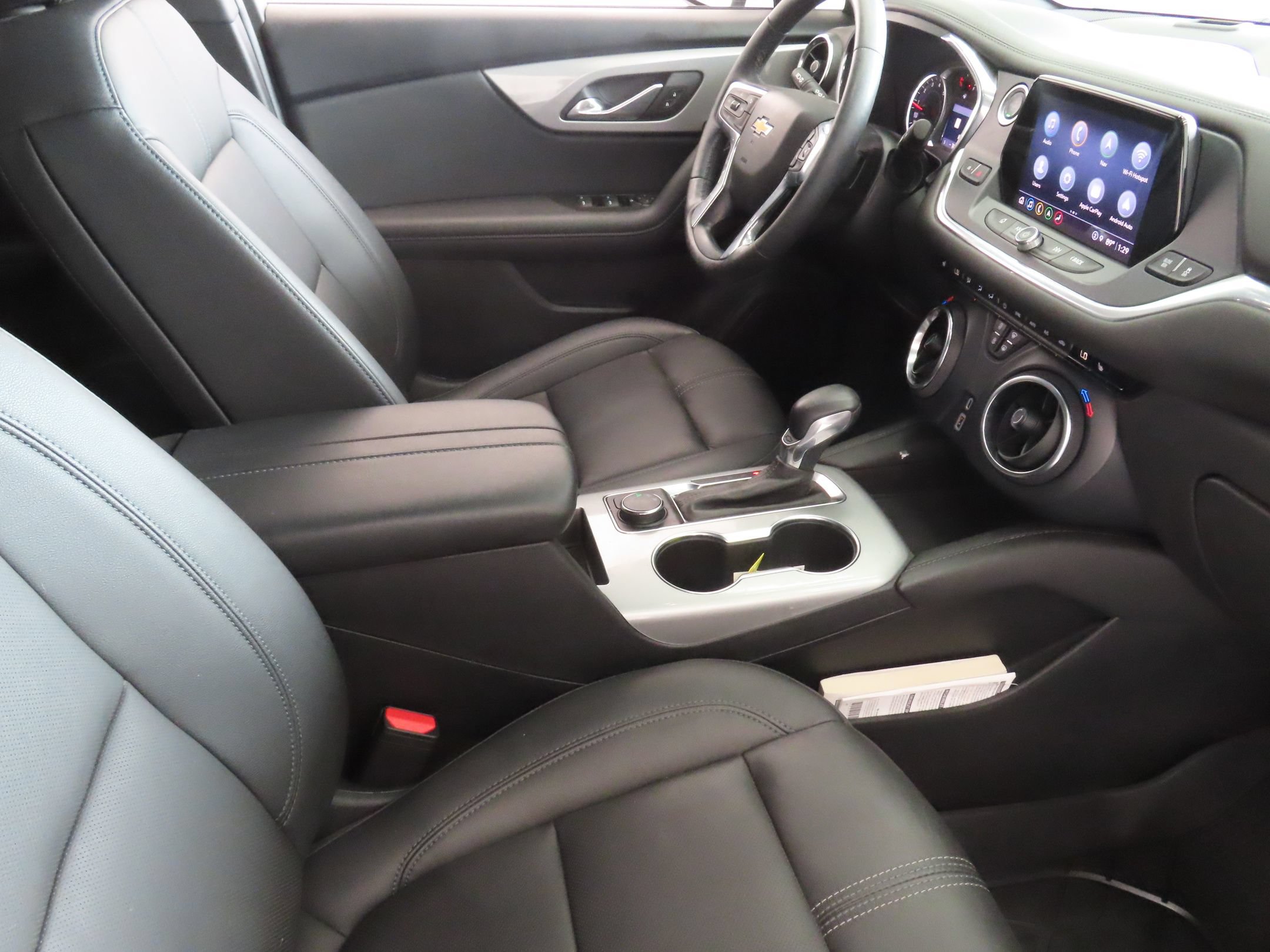 Used 2022 Chevrolet Blazer LT w/ Sound & Technology Package FWD image 26