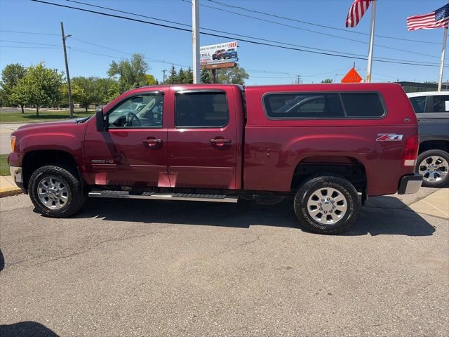 Used 2014 GMC Sierra 2500 SLT w/ Suspension Package, Off-Road AWD/4WD image 10
