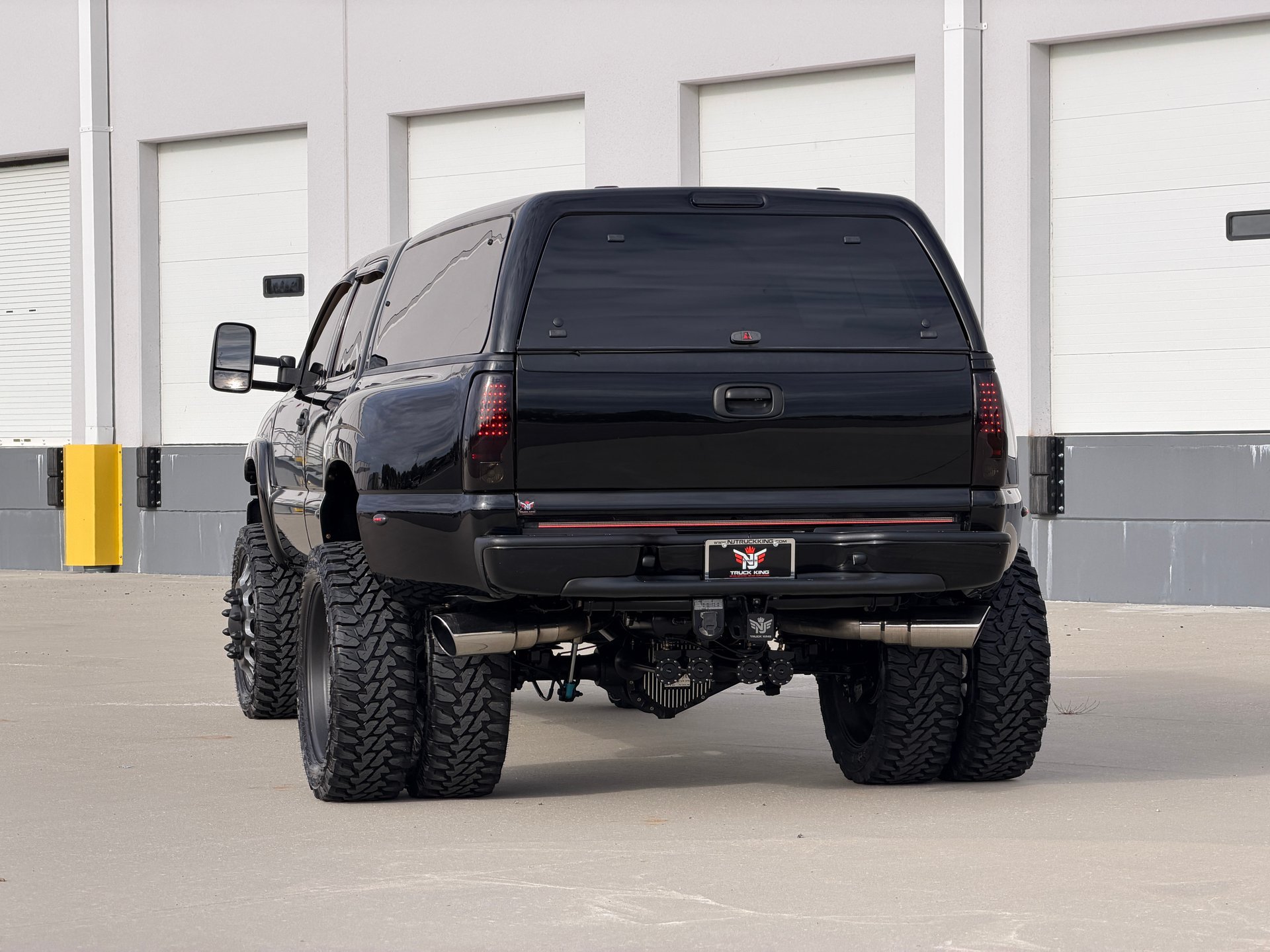 Used 2007 GMC Sierra 3500 SLT w/ Heavy-Duty Power Package AWD/4WD image 38