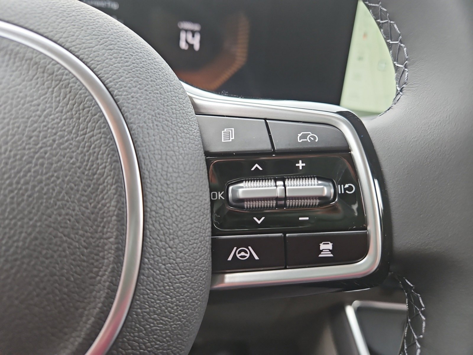 New 2026 Kia Carnival EX image 26