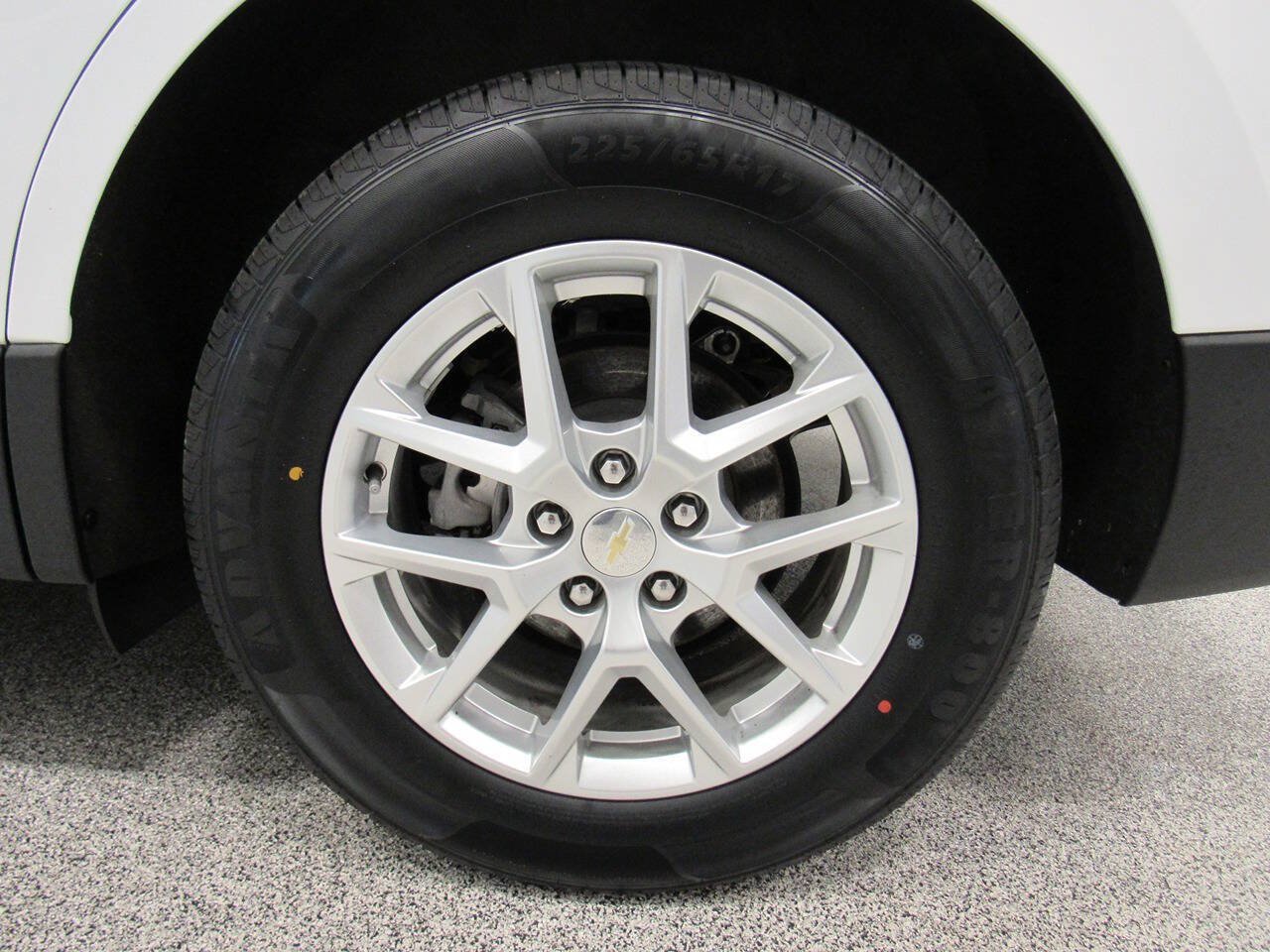 Used 2022 Chevrolet Equinox LS w/ LS Convenience Package AWD/4WD image 11