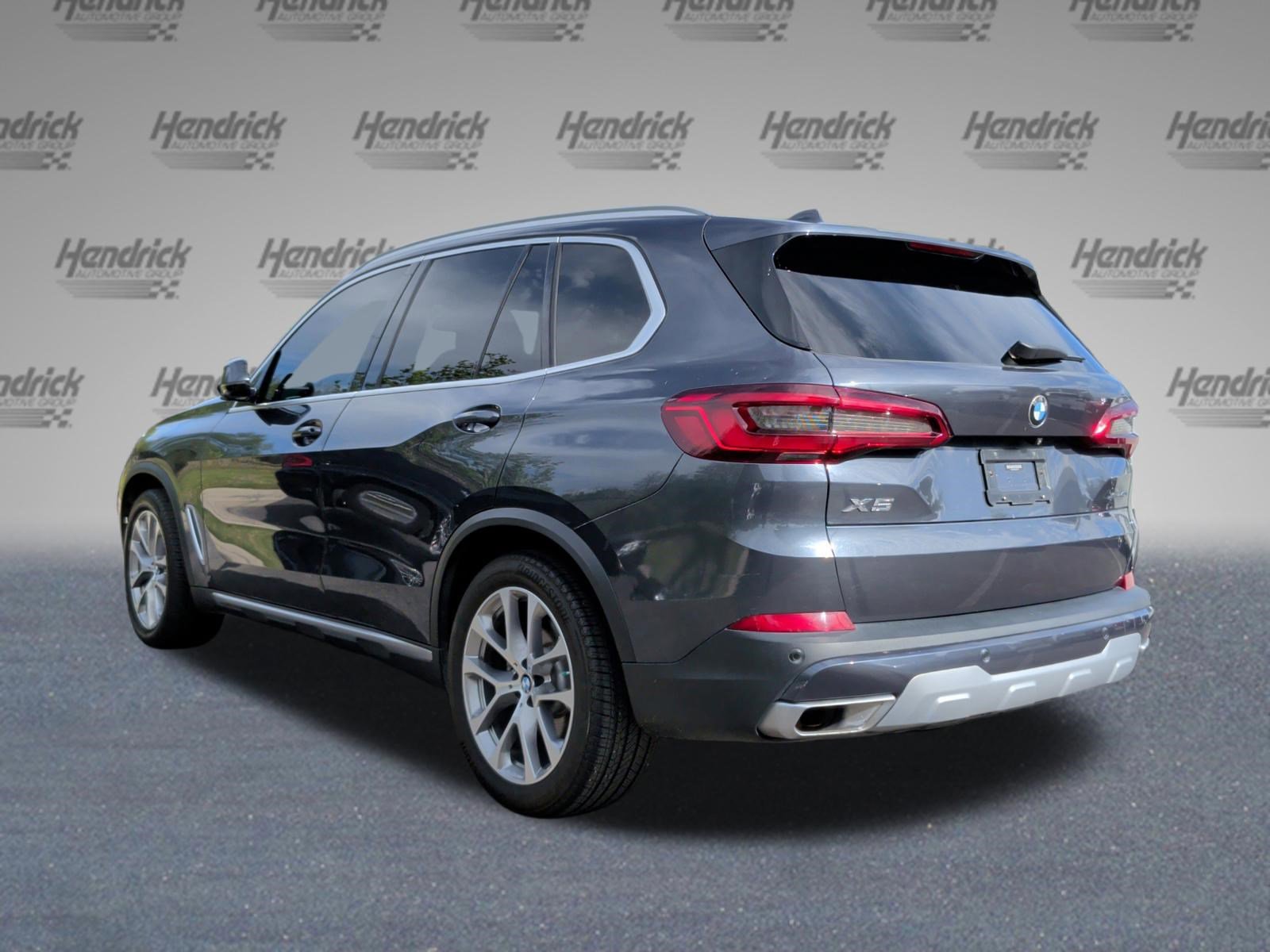 Used 2019 BMW X5 xDrive40i w/ Convenience Package AWD/4WD image 9