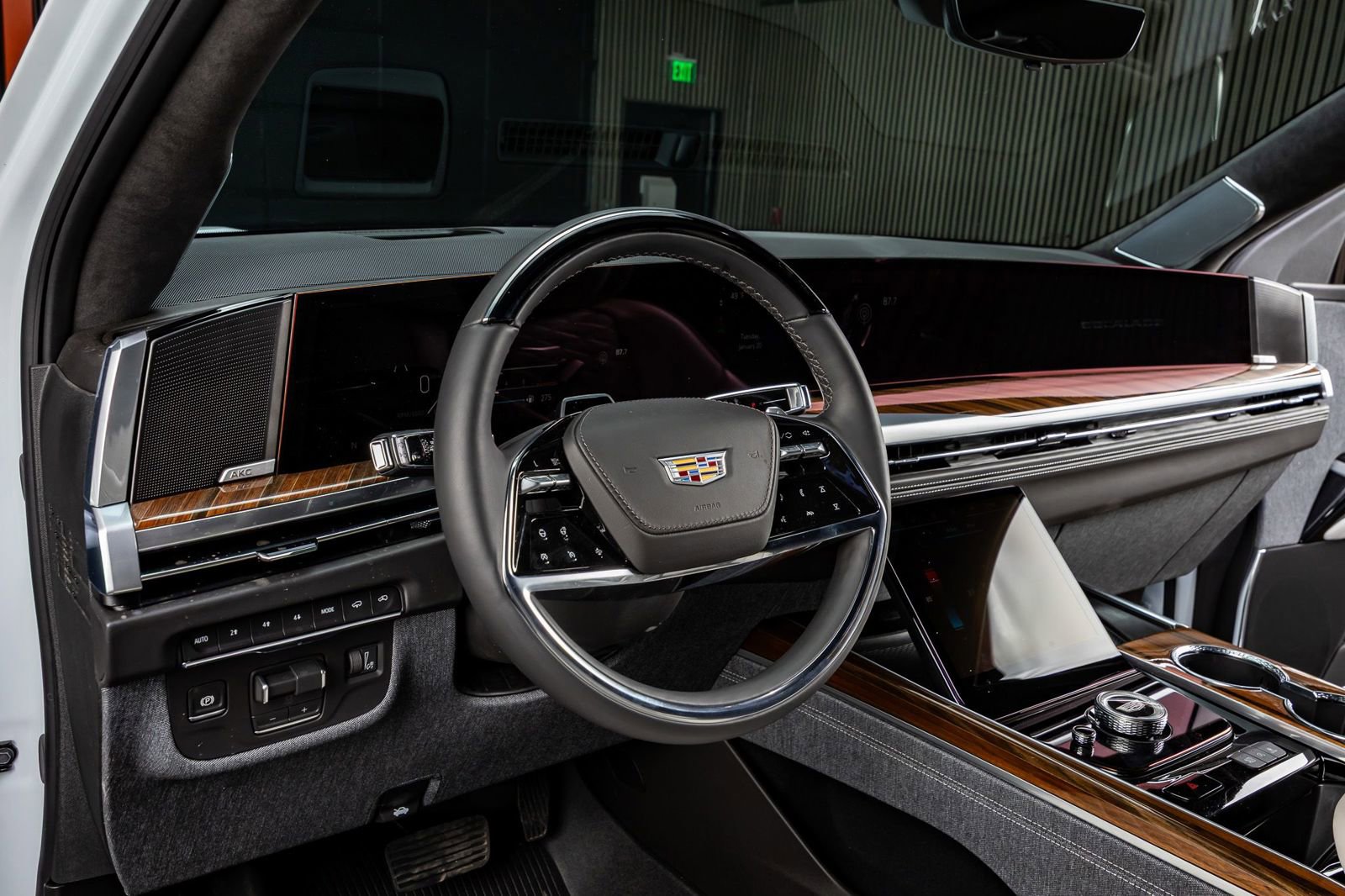 Used 2026 Cadillac Escalade Platinum Sport w/ LPO, Floor Liner Package image 17