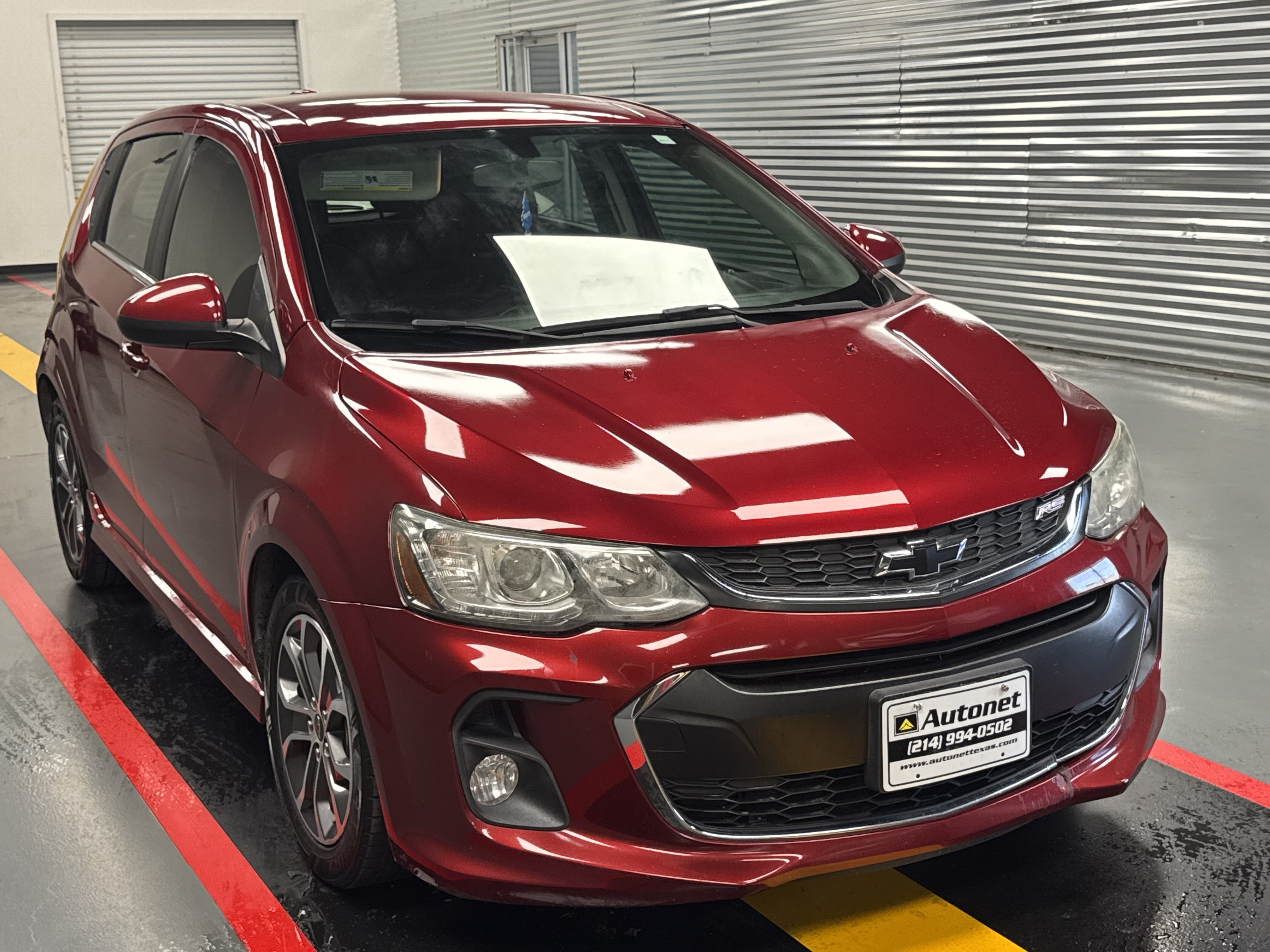 Used 2018 Chevrolet Sonic LT w/ Convenience Package FWD image 3