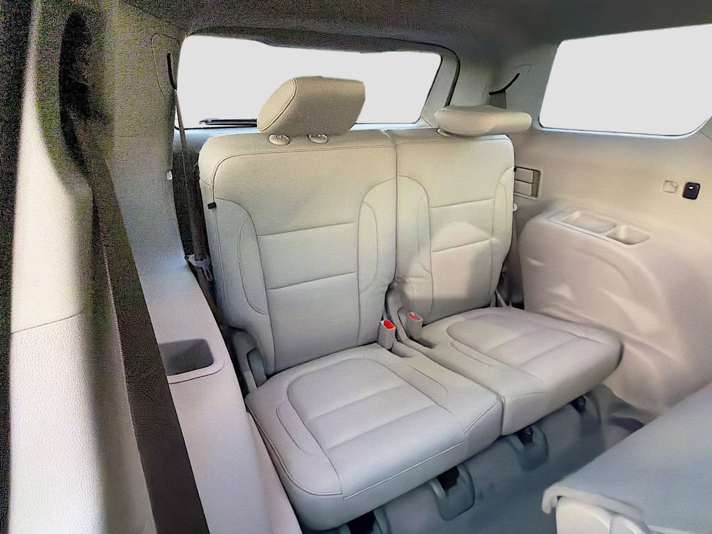 Used 2019 GMC Acadia SLT w/ LPO, Floor Liner Package FWD image 21