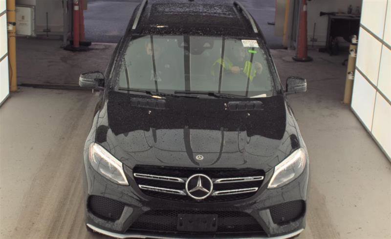 Used 2018 Mercedes-Benz GLE 43 AMG 4MATIC w/ Premium 3 Package image 4