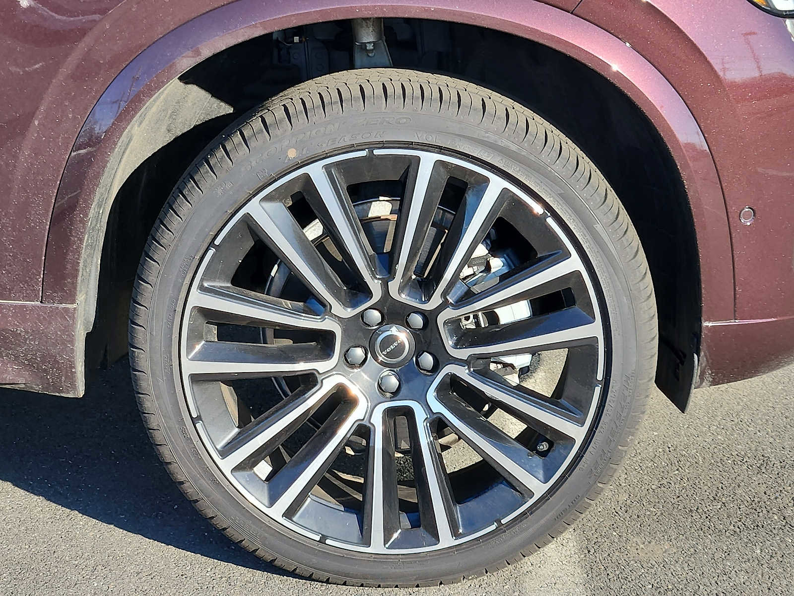 Used 2026 Volvo XC90 B6 Plus w/ Protection Package Premier image 8