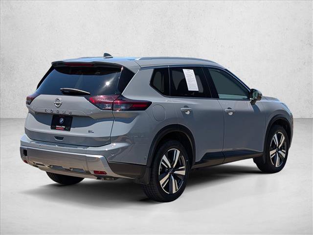 Used 2024 Nissan Rogue SL w/ SL Premium Package FWD image 5