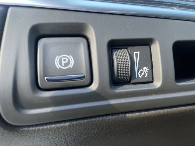 Used 2024 Cadillac XT5 Premium Luxury image 18