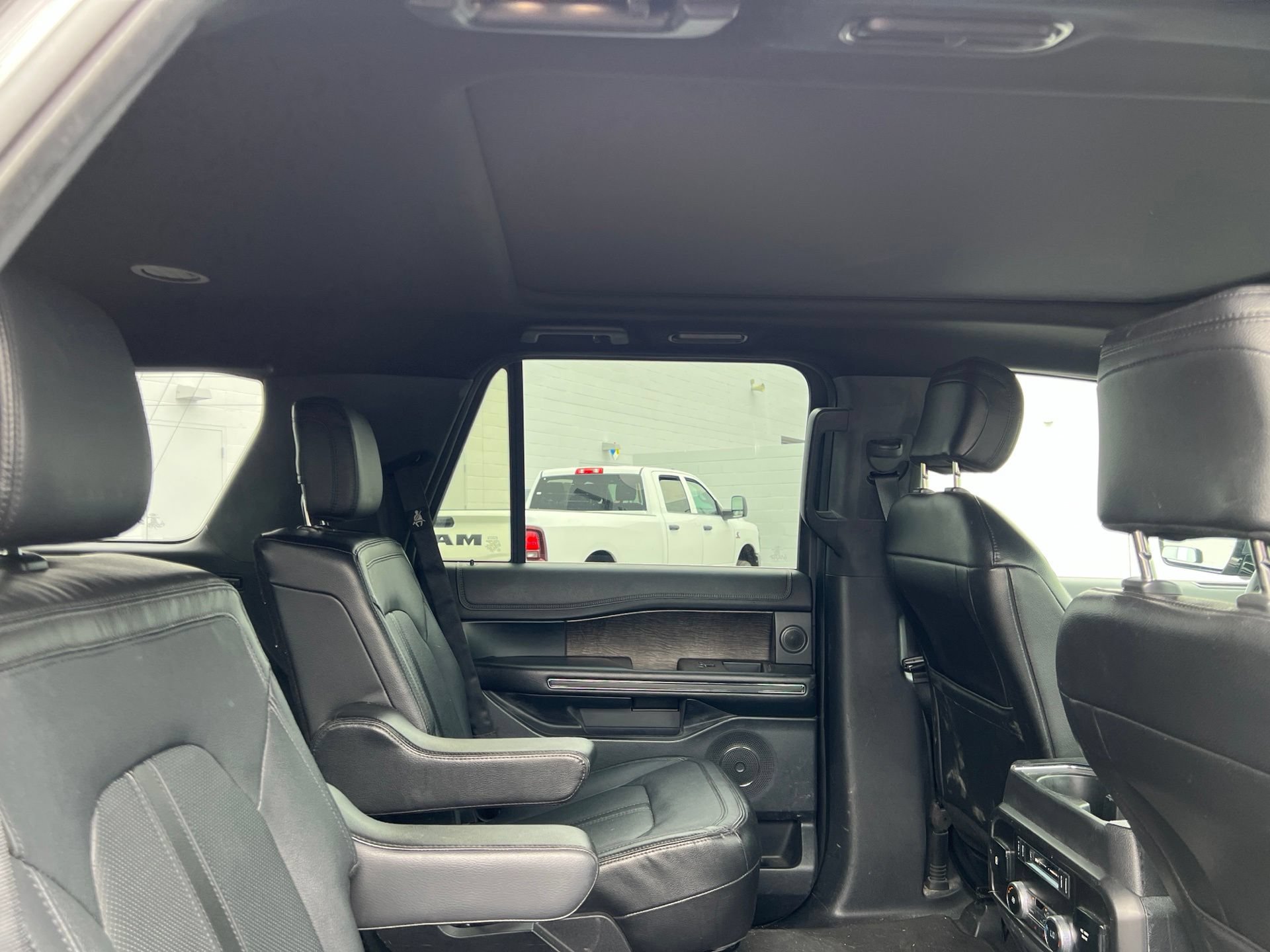 Used 2020 Ford Expedition Limited w/ Equipment Group 302A RWD image 19