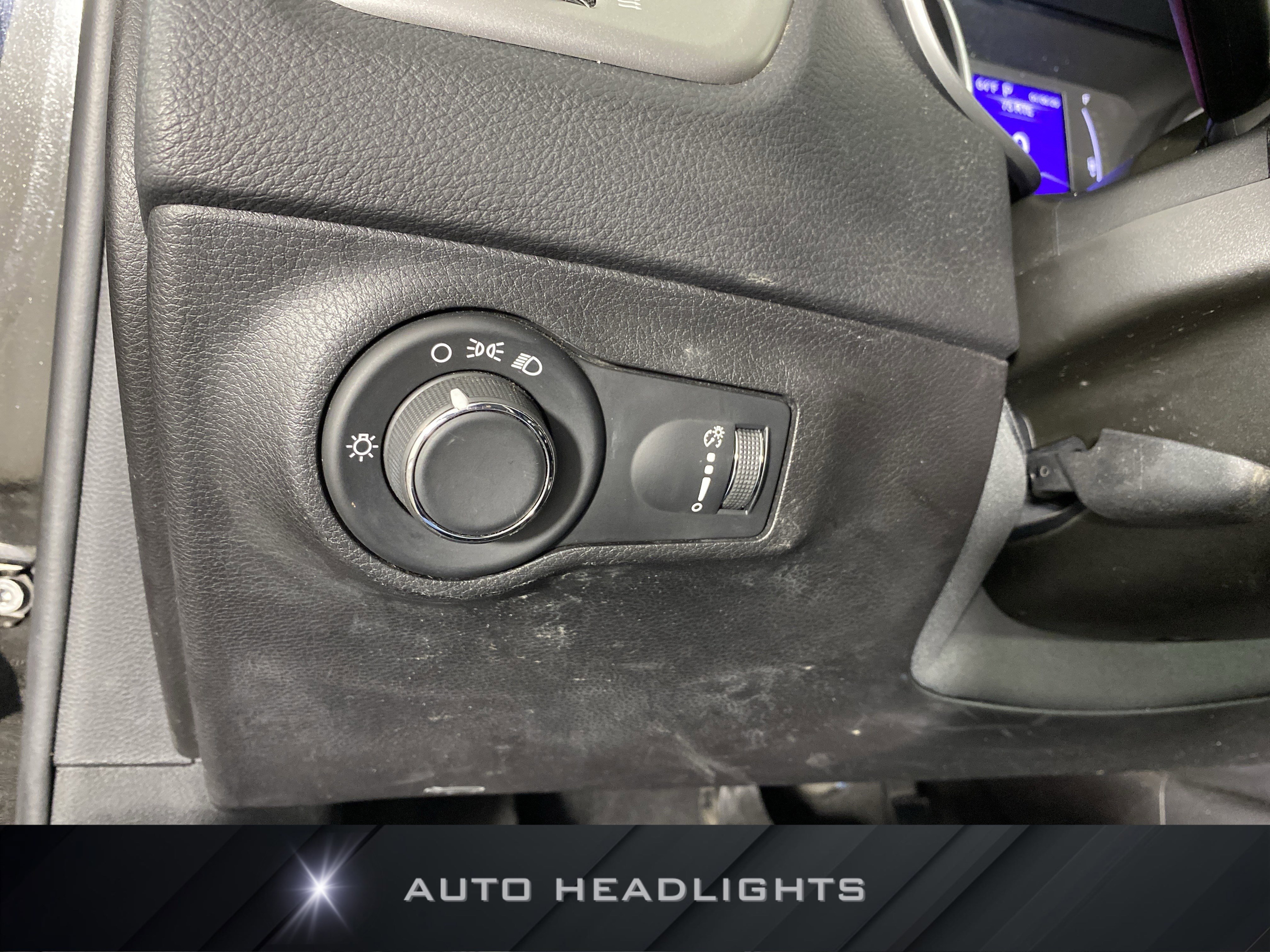 Used 2020 Jeep Compass Sport image 21