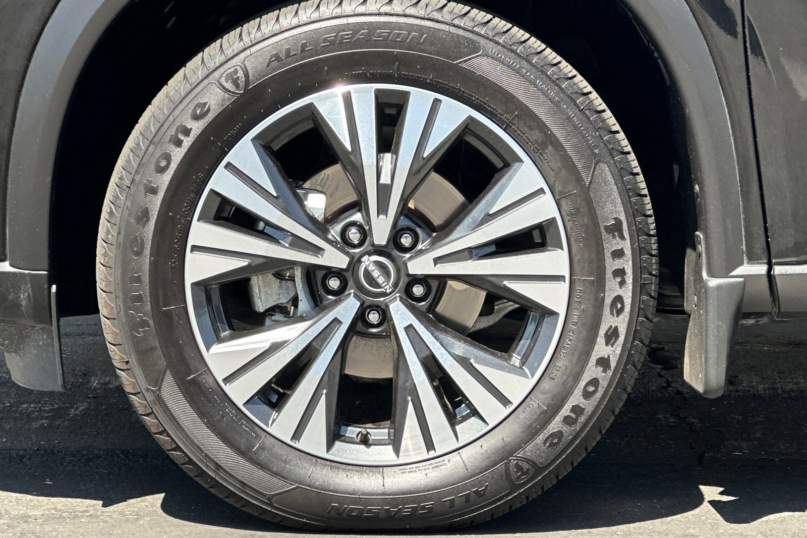 Used 2023 Nissan Rogue SV image 26