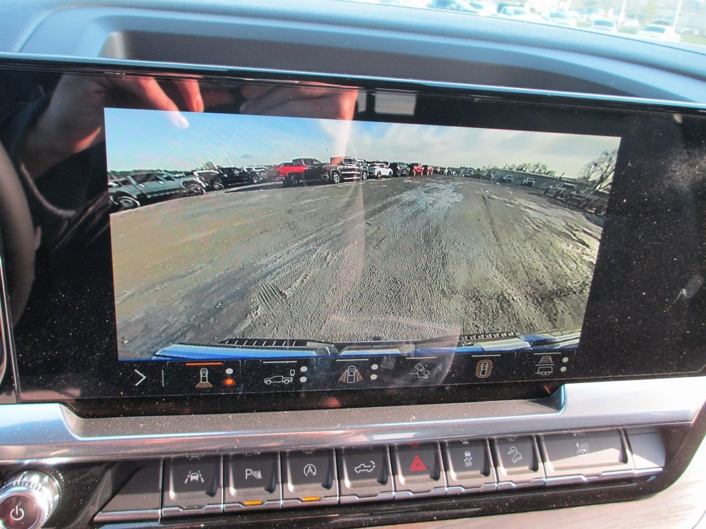 New 2026 GMC Sierra 1500 SLT image 18